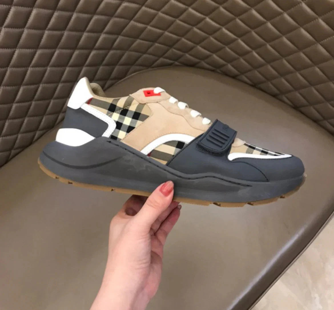 BB Black Trainer