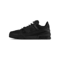 Black Trainer